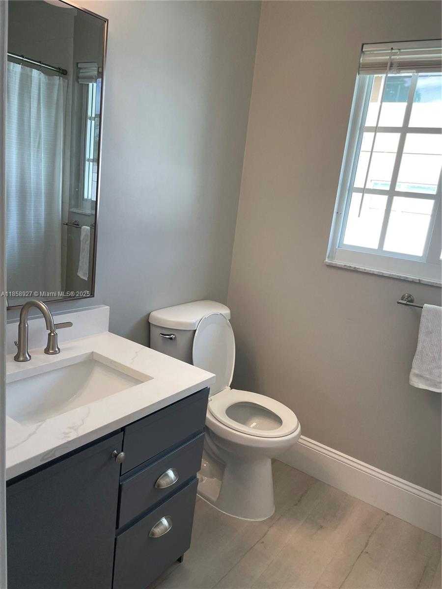 Small Image of 9305 OLD PINE RD, Boca Raton Number 27