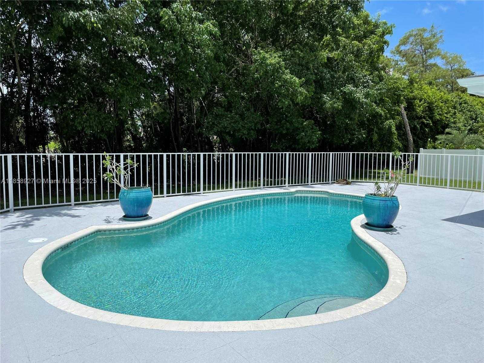Small Image of 9305 OLD PINE RD, Boca Raton Number 36