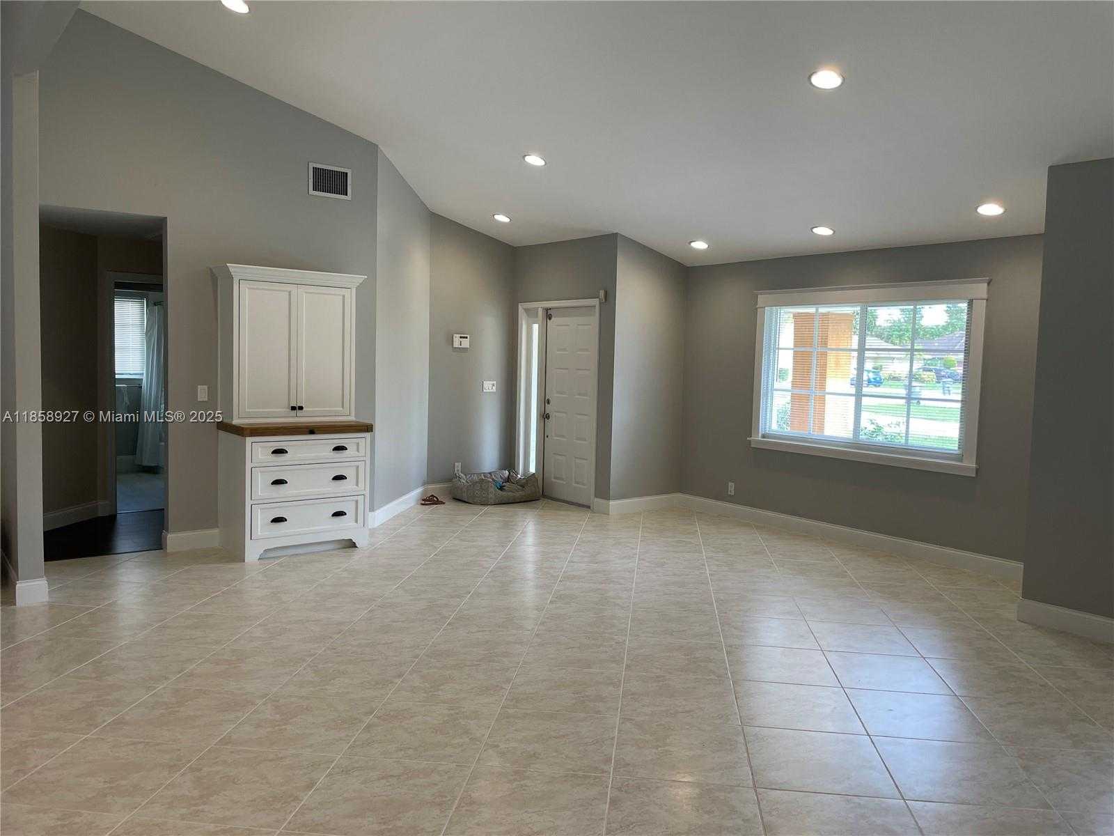 Small Image of 9305 OLD PINE RD, Boca Raton Number 6