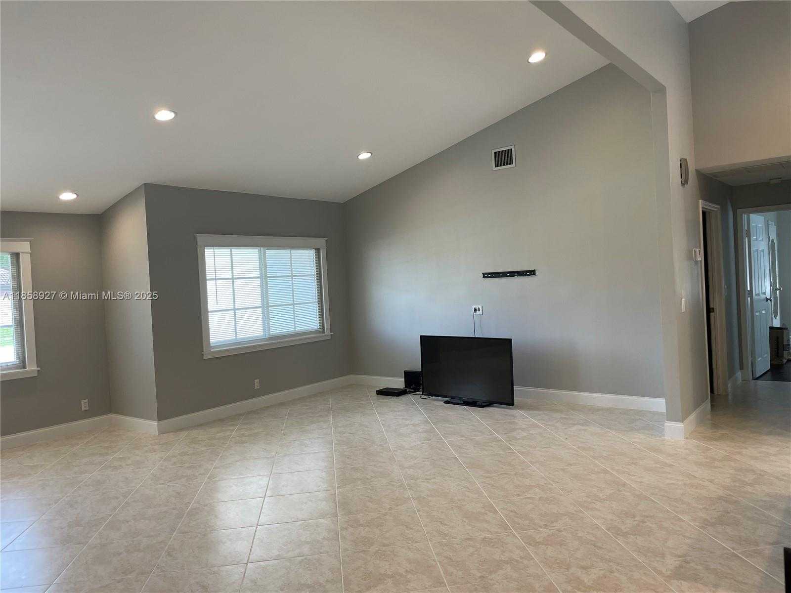 Small Image of 9305 OLD PINE RD, Boca Raton Number 7
