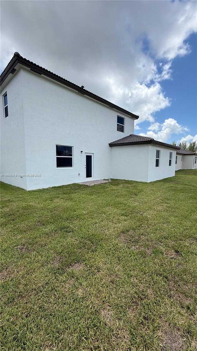 Small Image of 2984 SOUTH EAST 23RD AVE #., Homestead Number 5