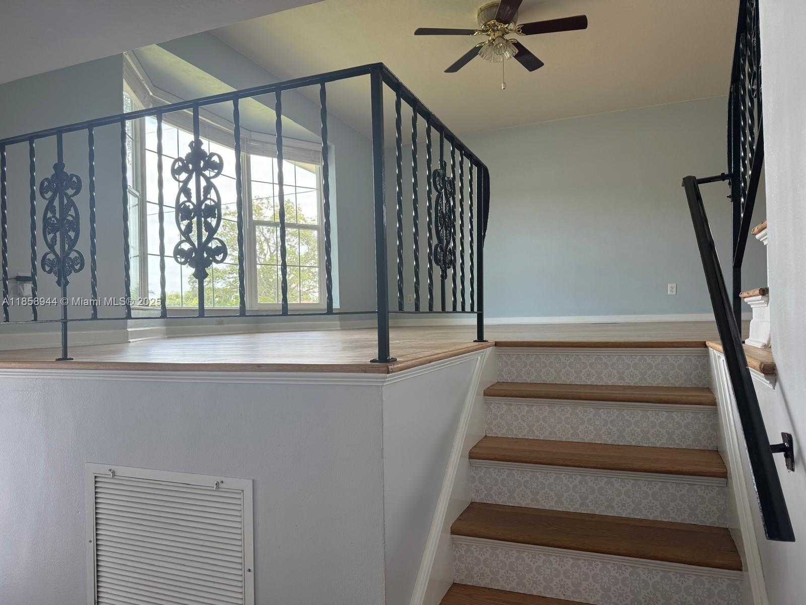 Small Image of 141 NORTH WEST 72 WAY #A, Pembroke Pines Number 4