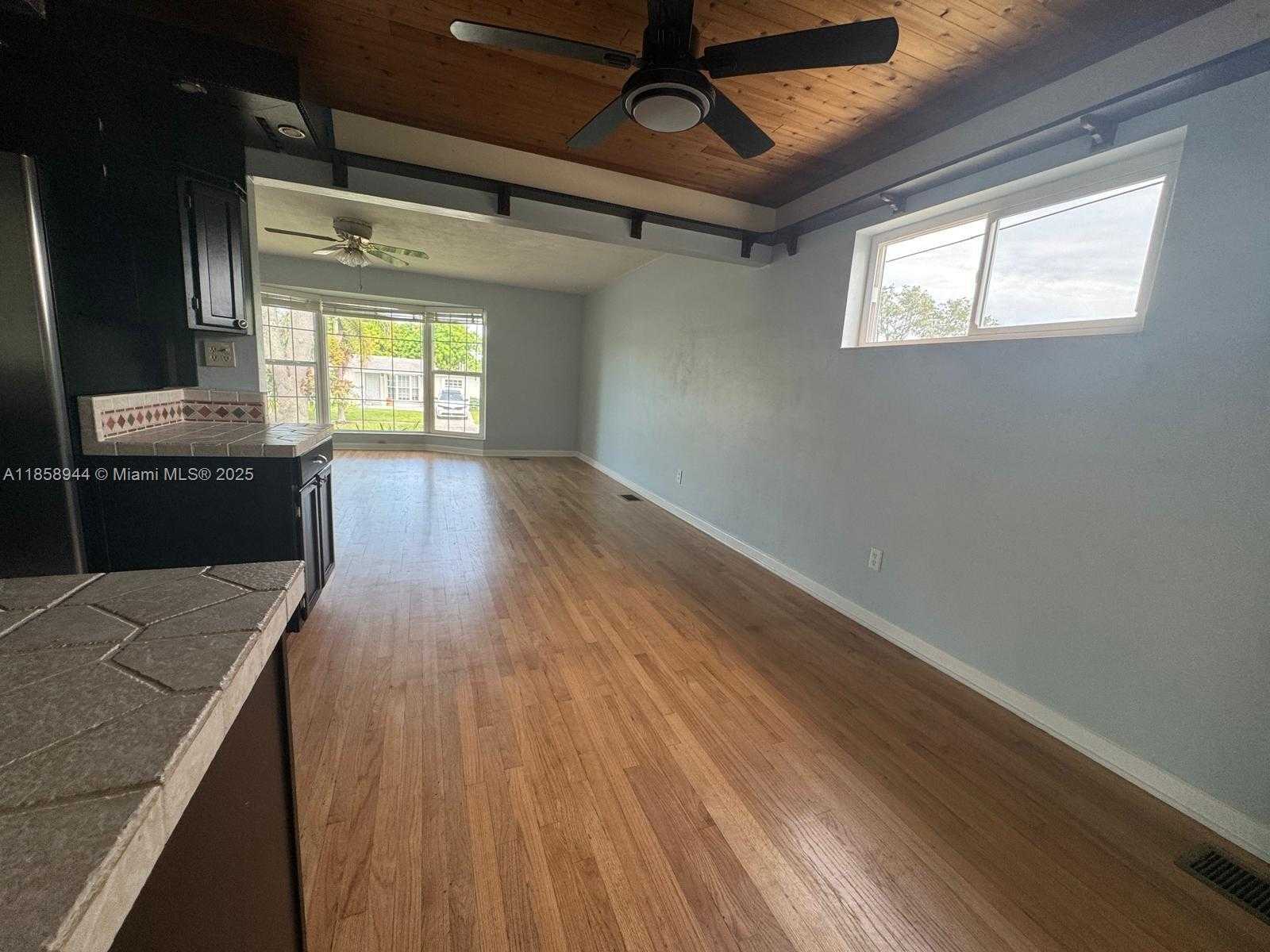 Small Image of 141 NORTH WEST 72 WAY #A, Pembroke Pines Number 7