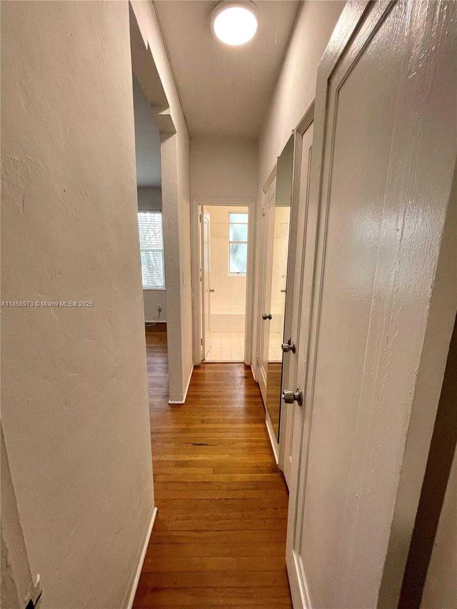 Small Image of 1030 JEFFERSON AVE #8, Miami Beach Number 9
