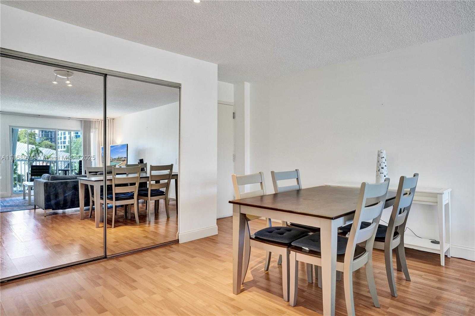 Small Image of 17800 ATLANTIC BLVD #301, Sunny Isles Beach Number 15