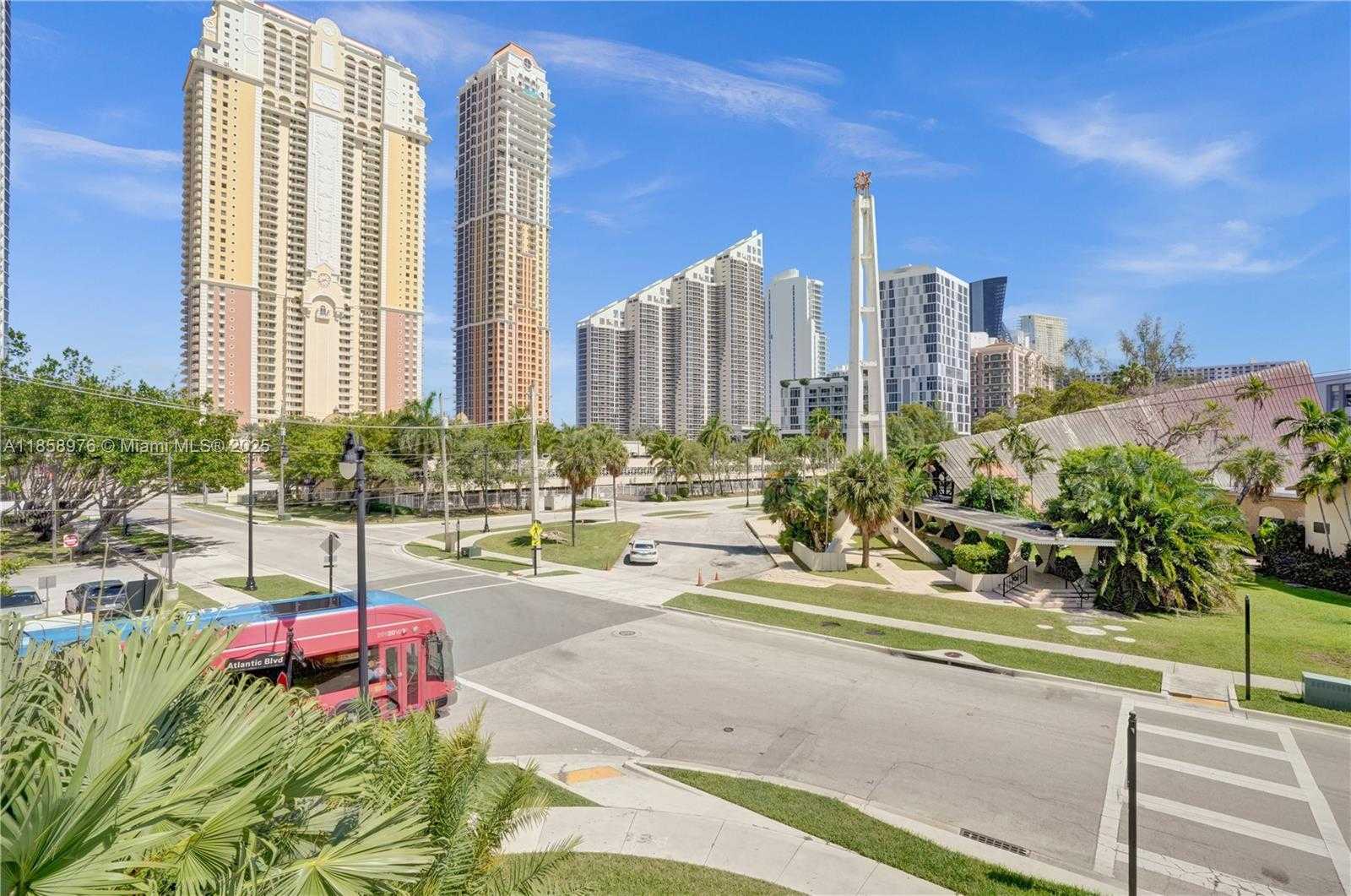 Small Image of 17800 ATLANTIC BLVD #301, Sunny Isles Beach Number 24