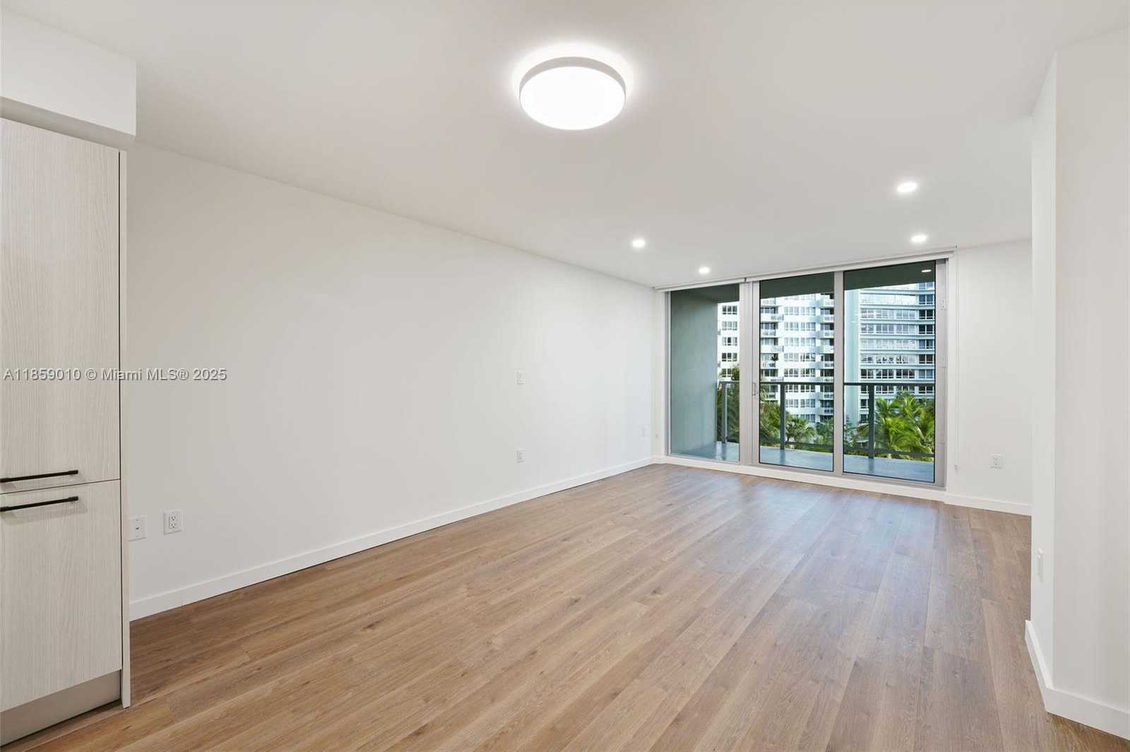 Small Image of 1500 BAY RD #N-0226, Miami Beach Number 13