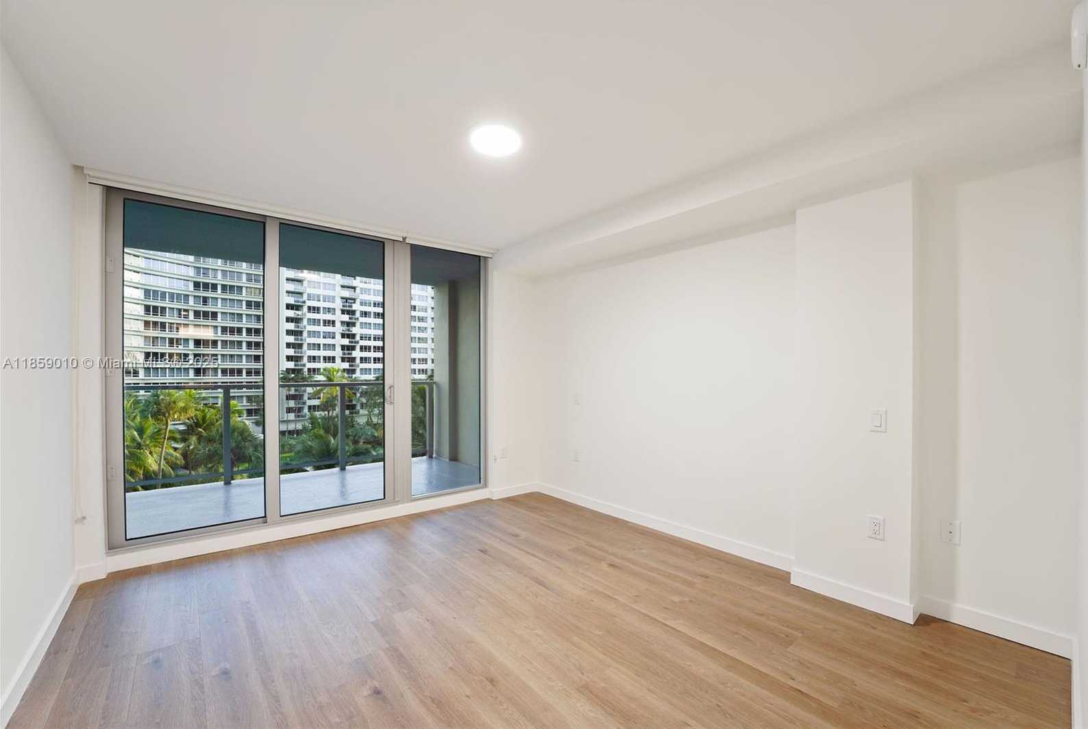 Small Image of 1500 BAY RD #N-0226, Miami Beach Number 19