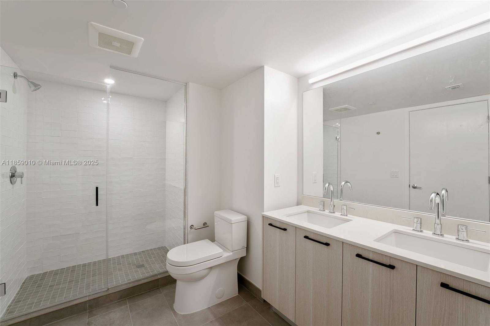 Small Image of 1500 BAY RD #N-0226, Miami Beach Number 28