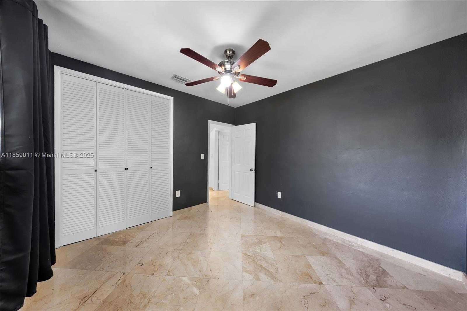 Small Image of 1700 NORTH TREASURE DR, North Bay Village Number 17