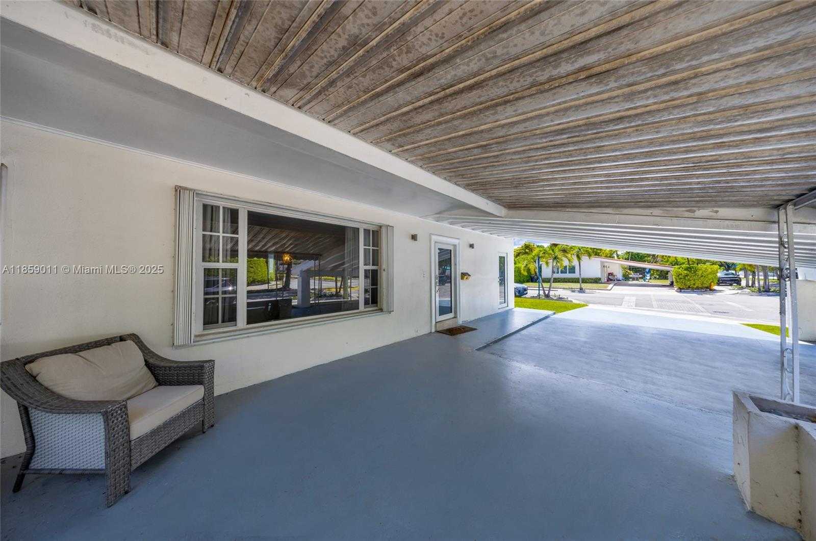 Small Image of 1700 NORTH TREASURE DR, North Bay Village Number 31