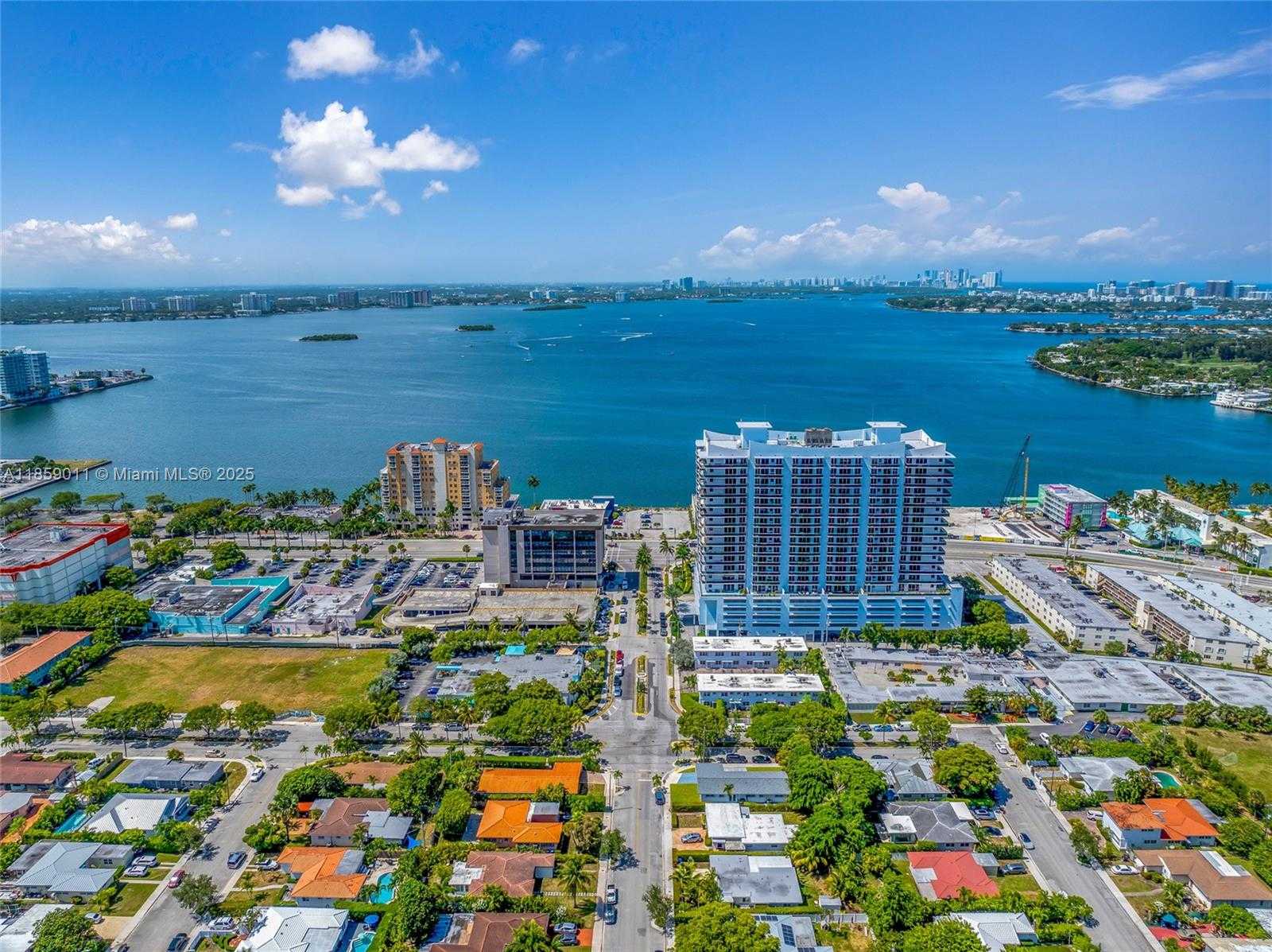 Small Image of 1700 NORTH TREASURE DR, North Bay Village Number 46
