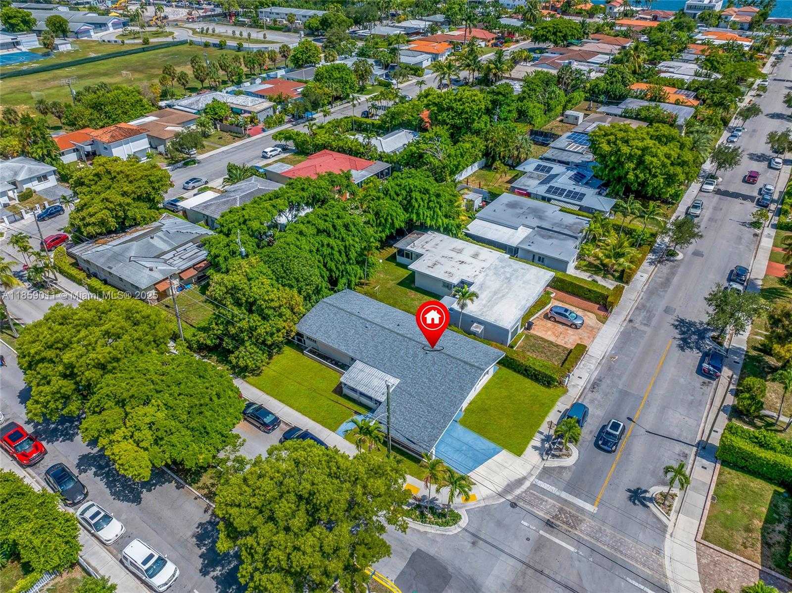 Small Image of 1700 NORTH TREASURE DR, North Bay Village Number 60