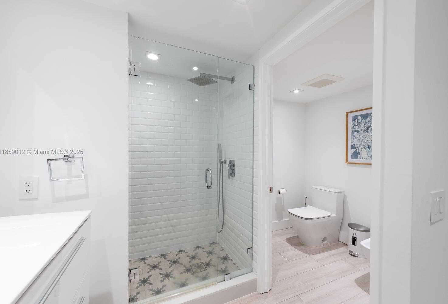Small Image of 181 CRANDON BLVD #306, Key Biscayne Number 16