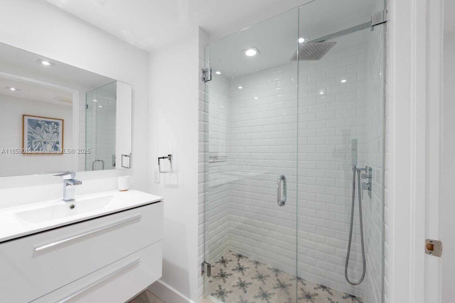 Small Image of 181 CRANDON BLVD #306, Key Biscayne Number 17