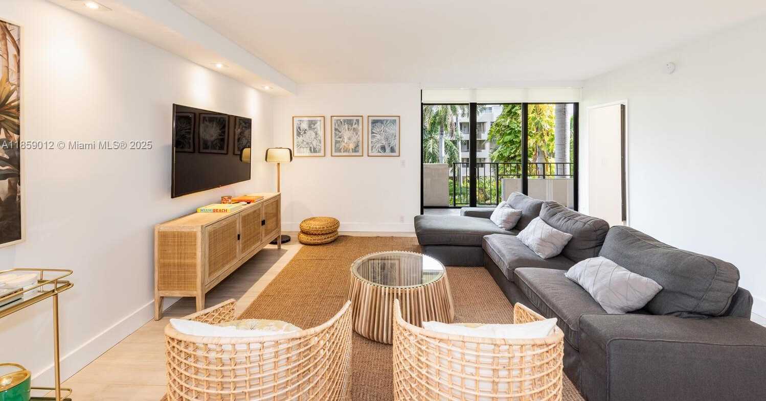 Small Image of 181 CRANDON BLVD #306, Key Biscayne Number 4