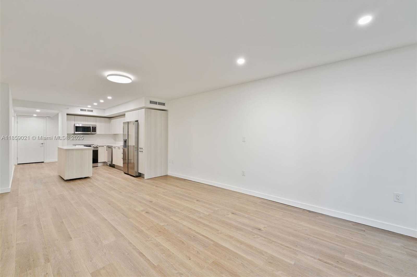 Small Image of 1500 BAY RD #N-1026, Miami Beach Number 16