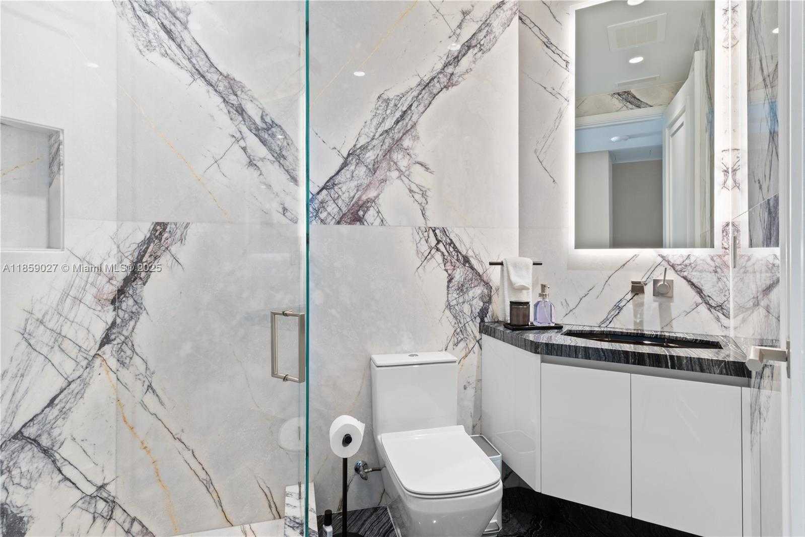 Small Image of 17901 COLLINS AVE #2103, Sunny Isles Beach Number 24