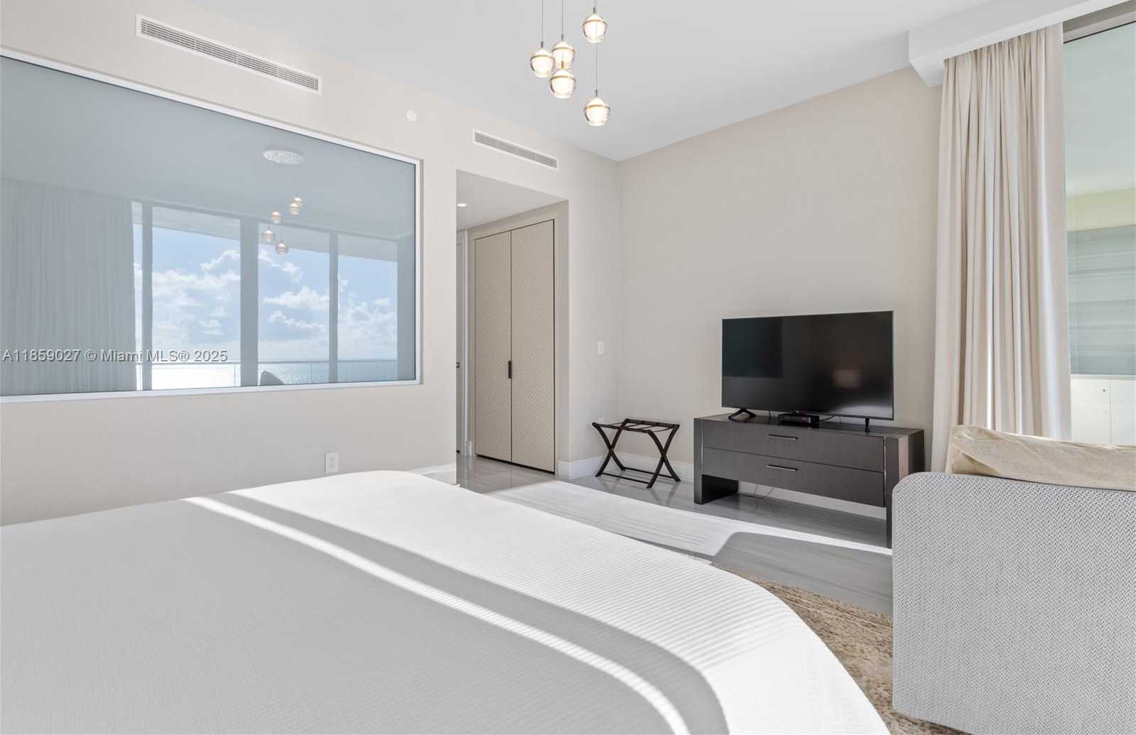 Small Image of 17901 COLLINS AVE #2103, Sunny Isles Beach Number 30