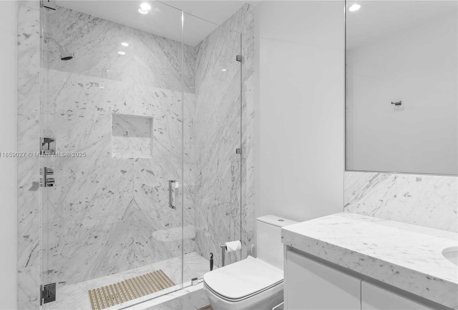 Small Image of 17901 COLLINS AVE #2103, Sunny Isles Beach Number 37