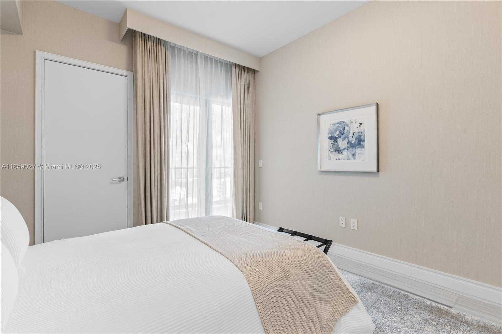 Small Image of 17901 COLLINS AVE #2103, Sunny Isles Beach Number 42