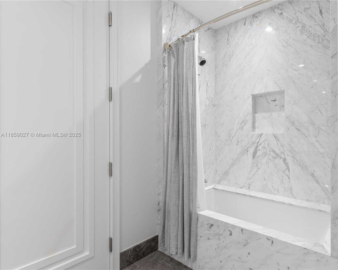Small Image of 17901 COLLINS AVE #2103, Sunny Isles Beach Number 44