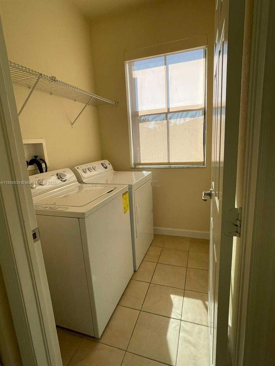 Small Image of 9143 SOUTH WEST 227TH TER #., Cutler Bay Number 12