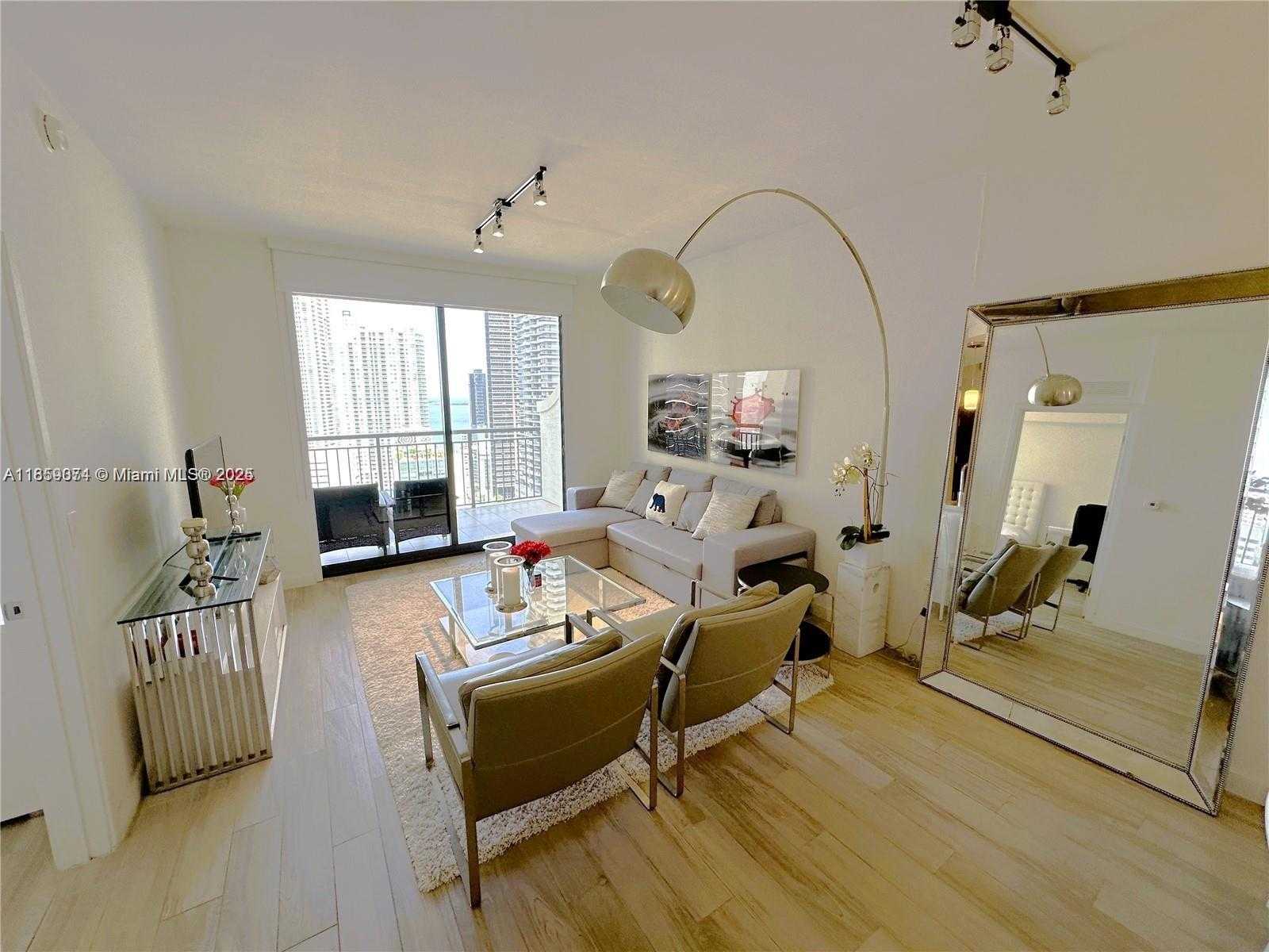 Small Image of 999 SOUTH WEST 1ST AVE #2910, Miami Number 5