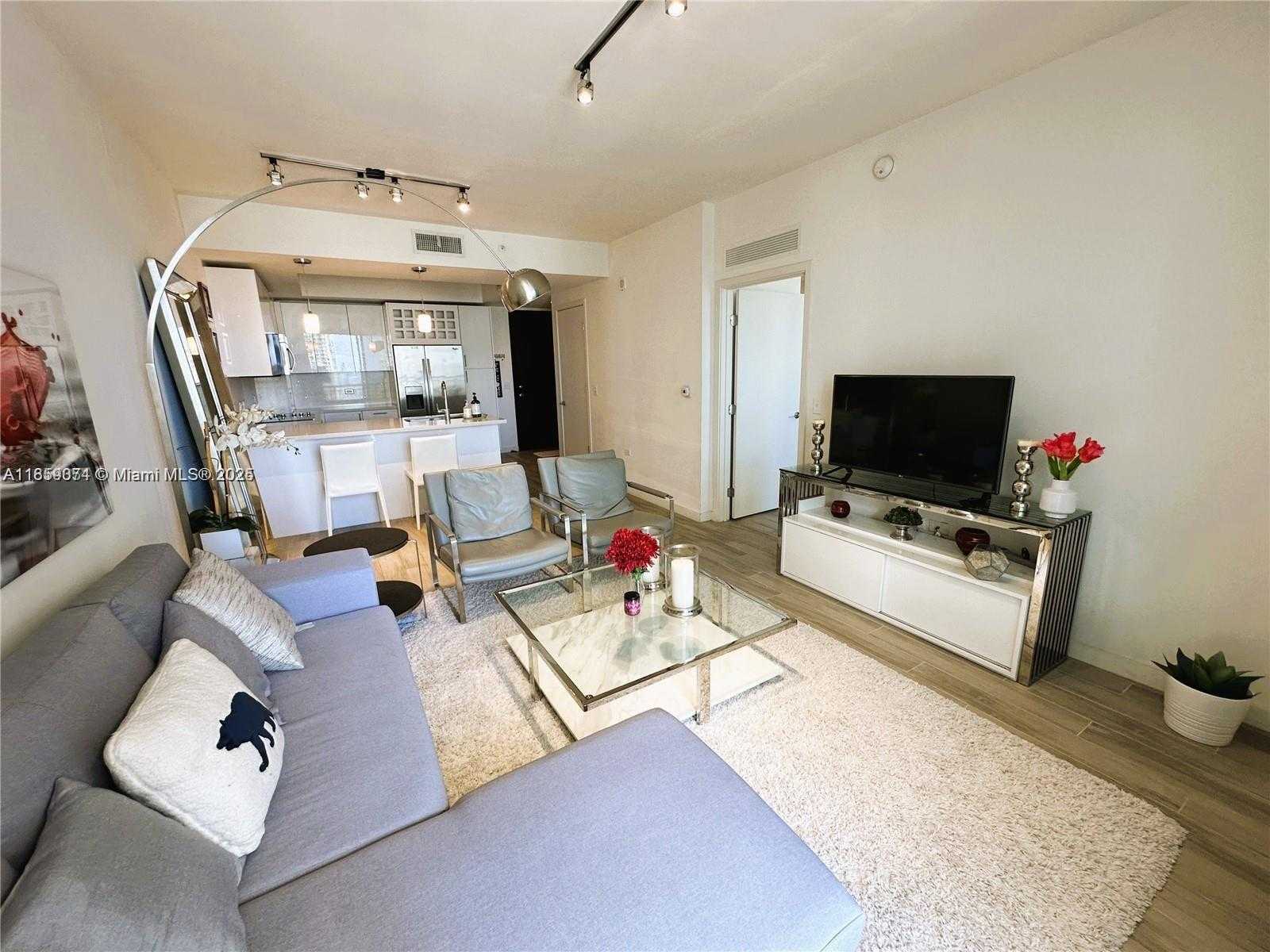 Small Image of 999 SOUTH WEST 1ST AVE #2910, Miami Number 6