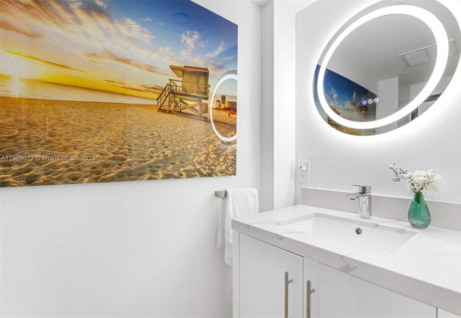 Small Image of 6917 COLLINS AVE #906, Miami Beach Number 15