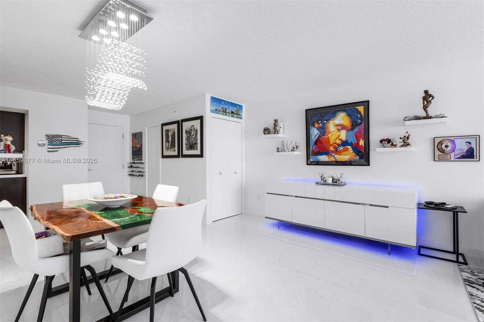 Small Image of 6917 COLLINS AVE #906, Miami Beach Number 9