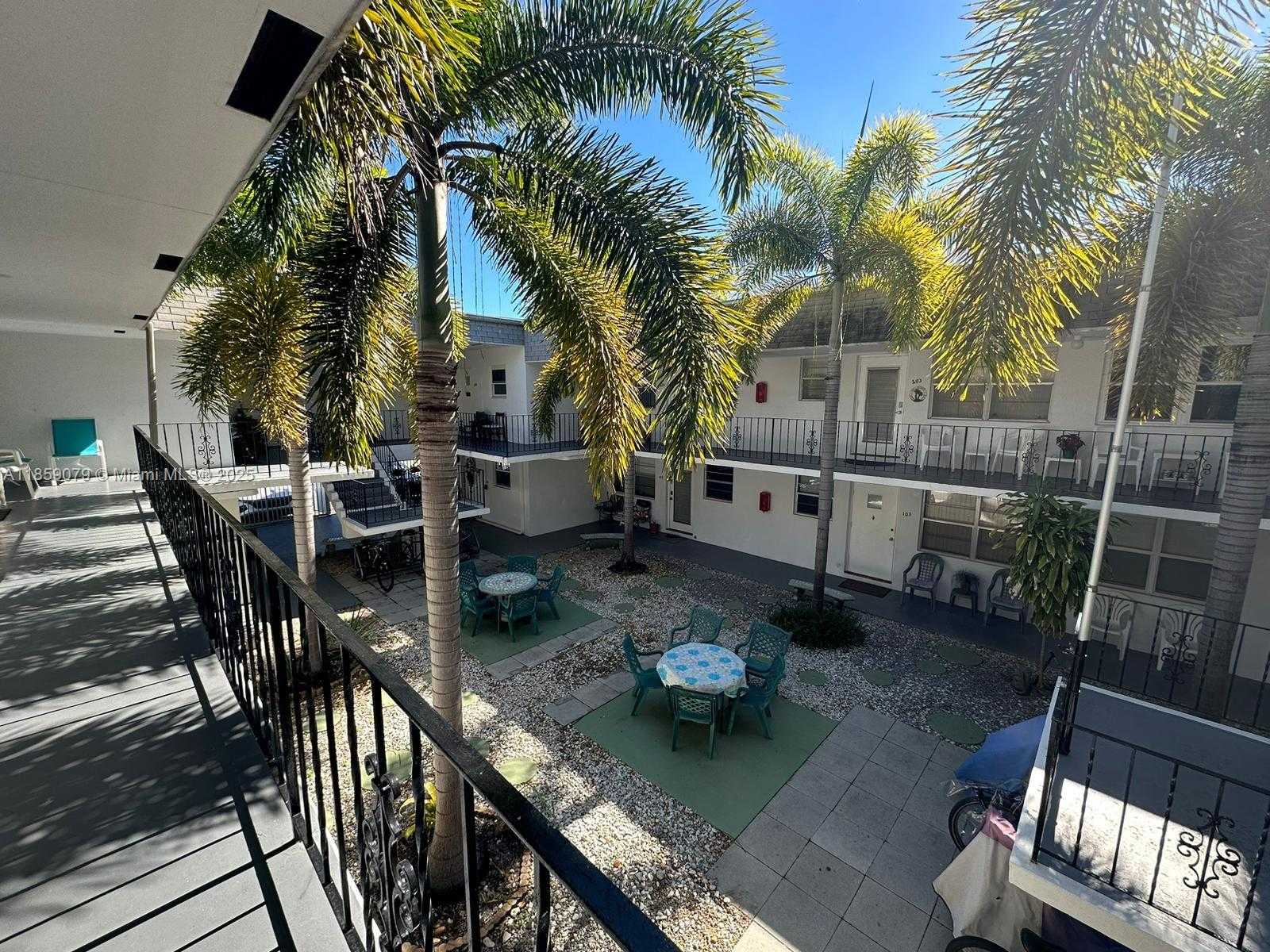 Small Image of 1300 NORTH 17TH AVE #207, Hollywood Number 11