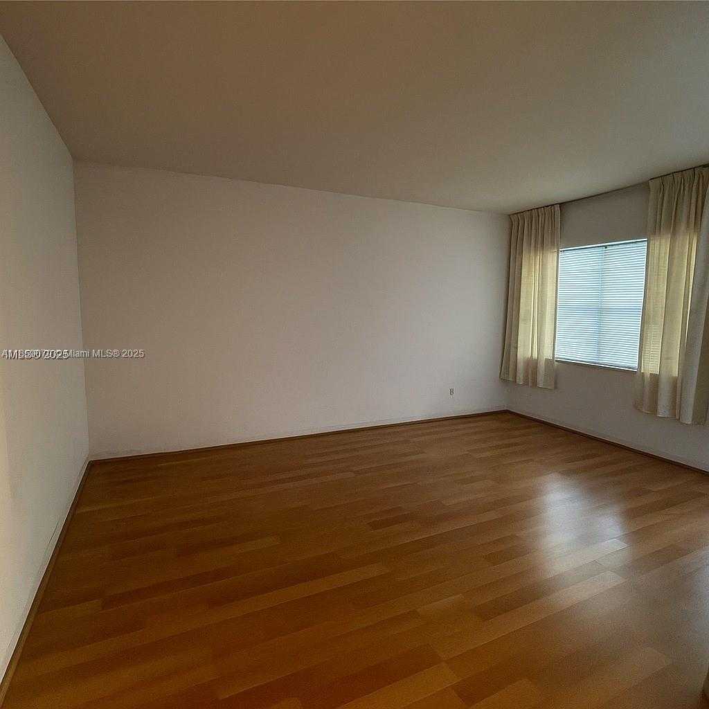 Small Image of 1300 NORTH 17TH AVE #207, Hollywood Number 4