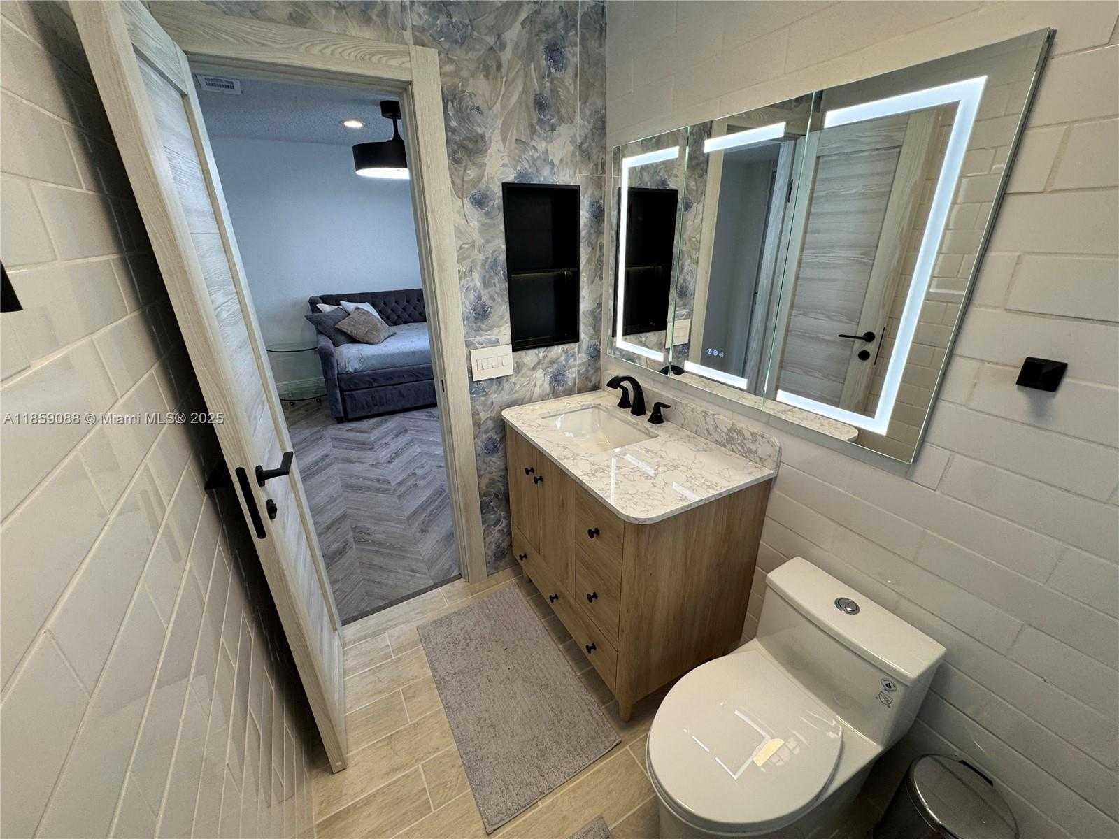 Small Image of 20940 BAY CT #333-3, Aventura Number 30