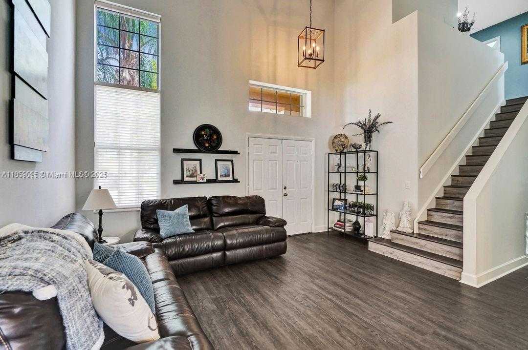 Small Image of 285 BRIDGETON WAY, Weston Number 2