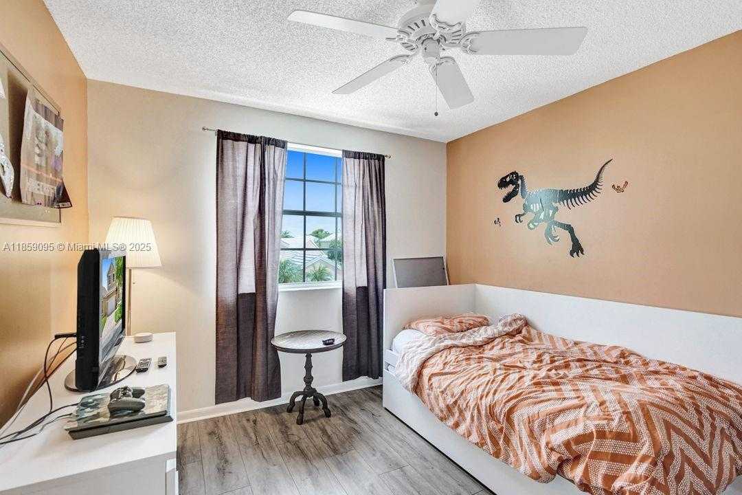 Small Image of 285 BRIDGETON WAY, Weston Number 24