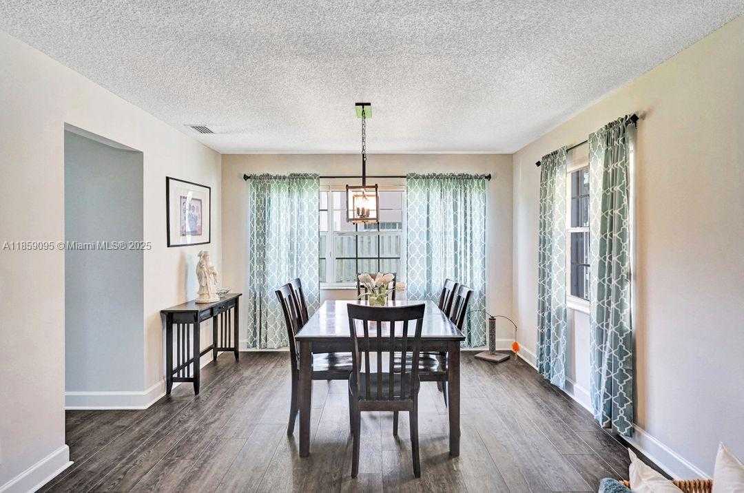 Small Image of 285 BRIDGETON WAY, Weston Number 3