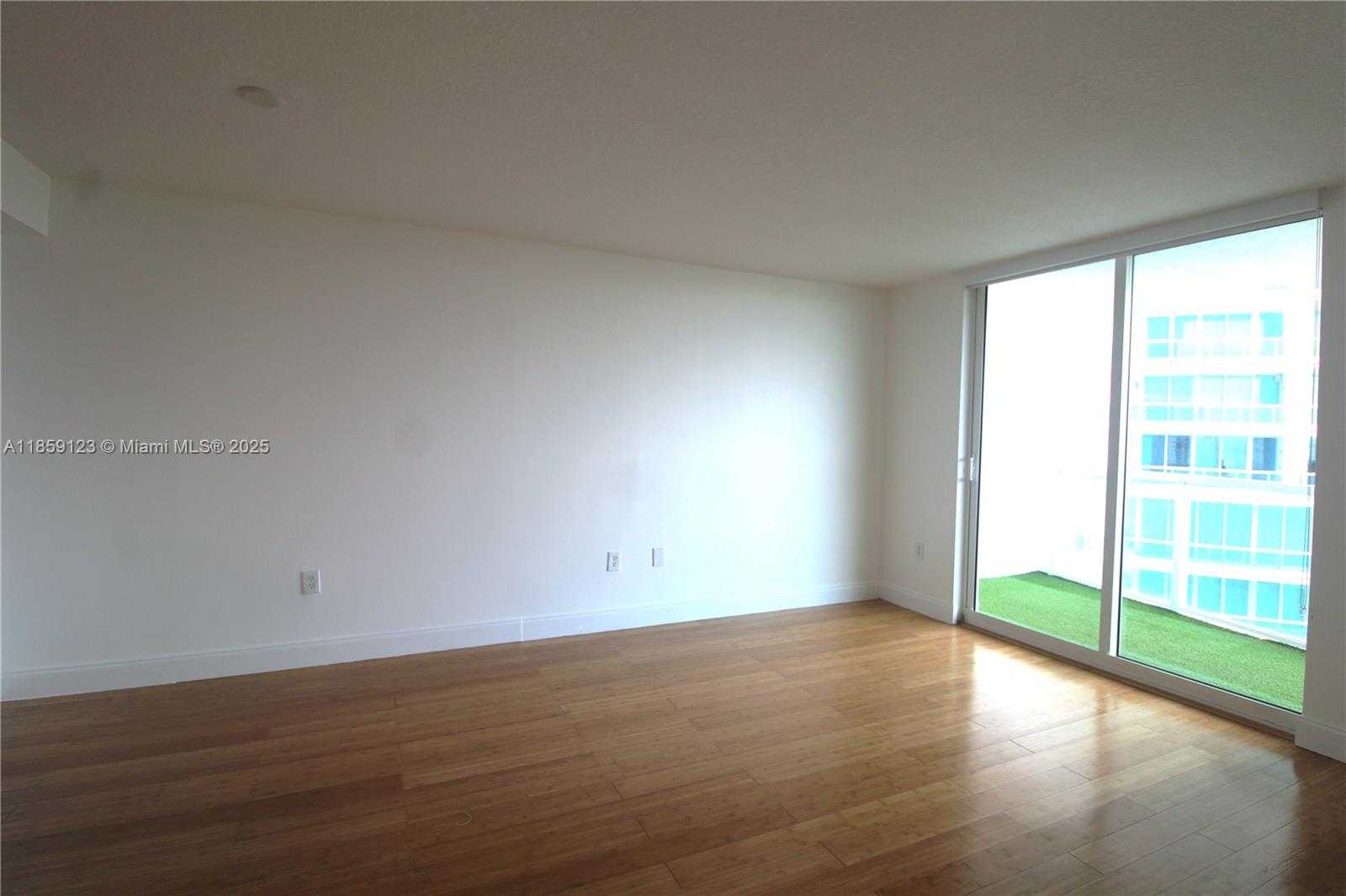 Small Image of 2101 BRICKELL AVE #1711, Miami Number 15