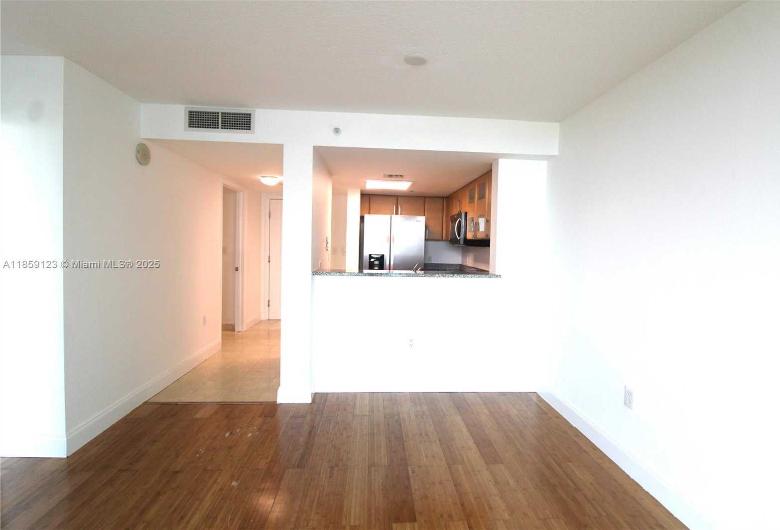 Small Image of 2101 BRICKELL AVE #1711, Miami Number 17