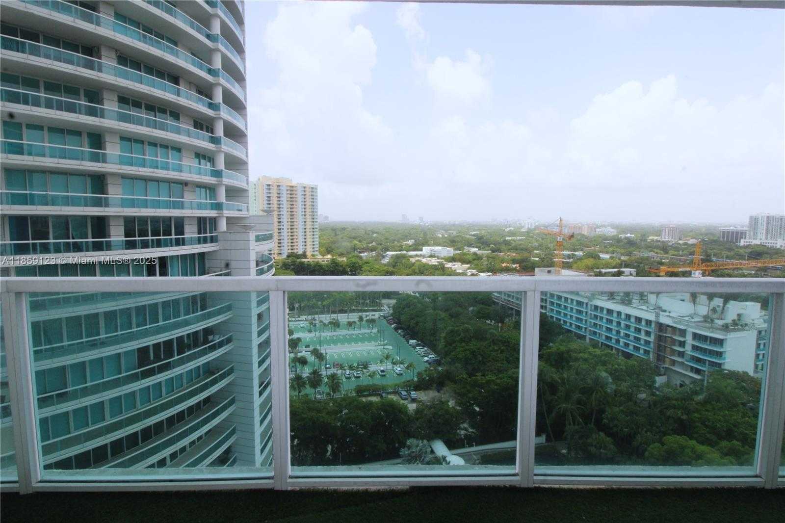 Small Image of 2101 BRICKELL AVE #1711, Miami Number 23