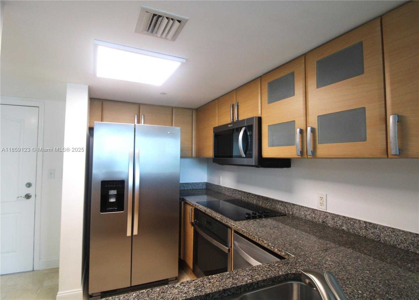 Small Image of 2101 BRICKELL AVE #1711, Miami Number 25