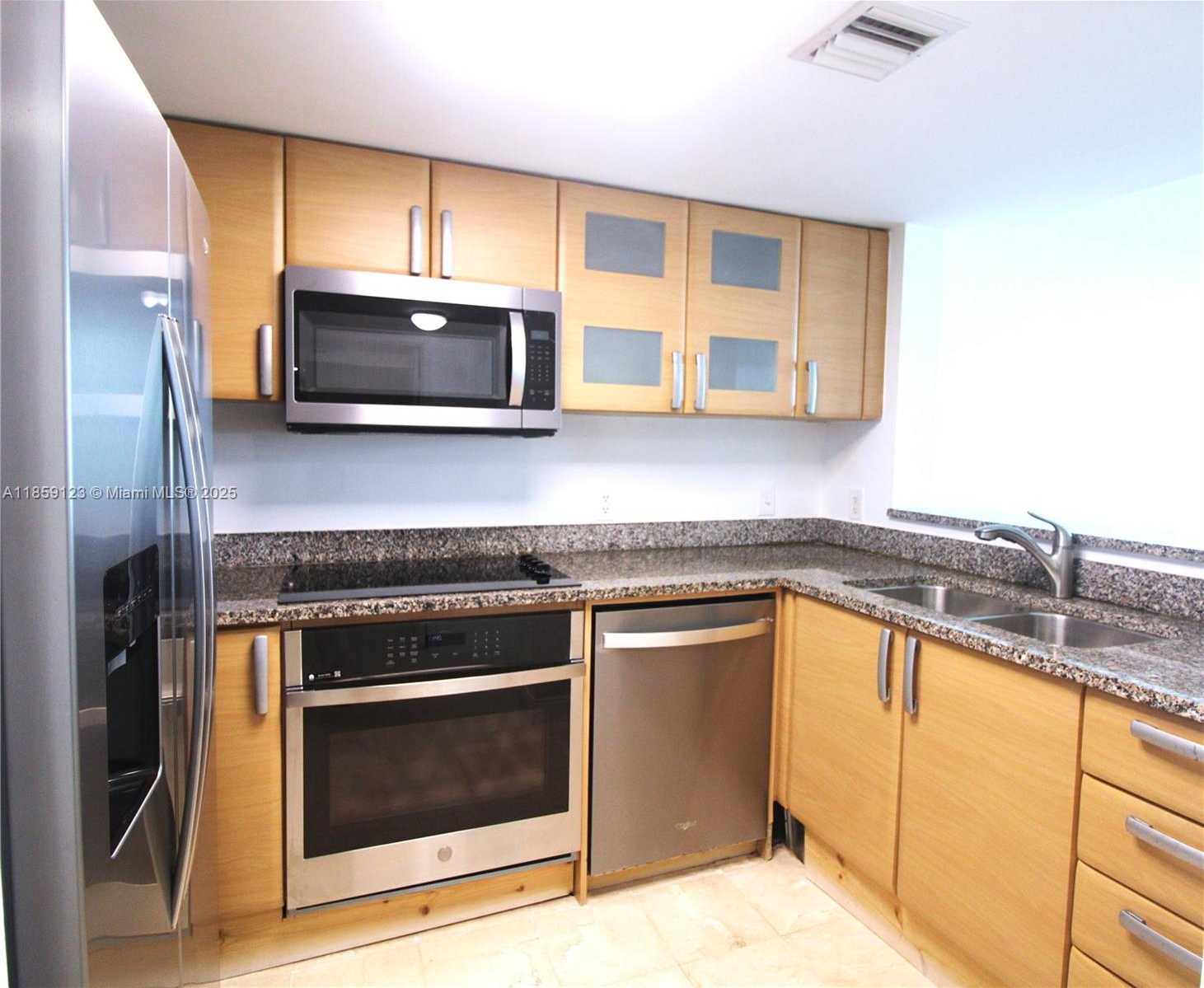 Small Image of 2101 BRICKELL AVE #1711, Miami Number 26