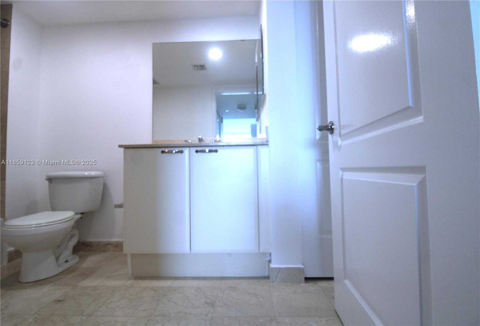 Small Image of 2101 BRICKELL AVE #1711, Miami Number 9