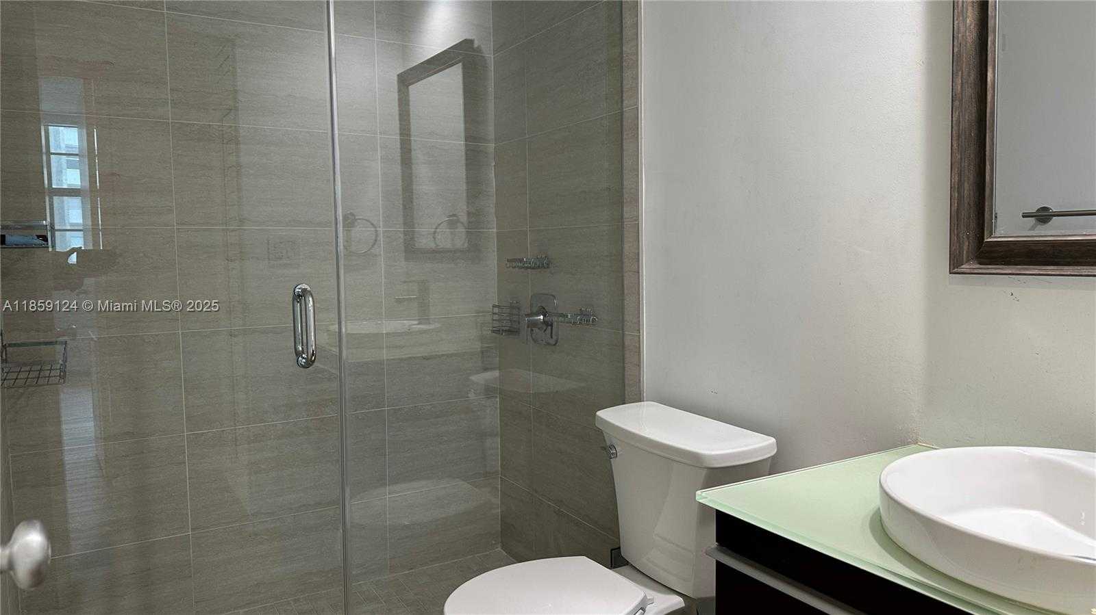 Small Image of 1408 BRICKELL BAY DR #907, Miami Number 13