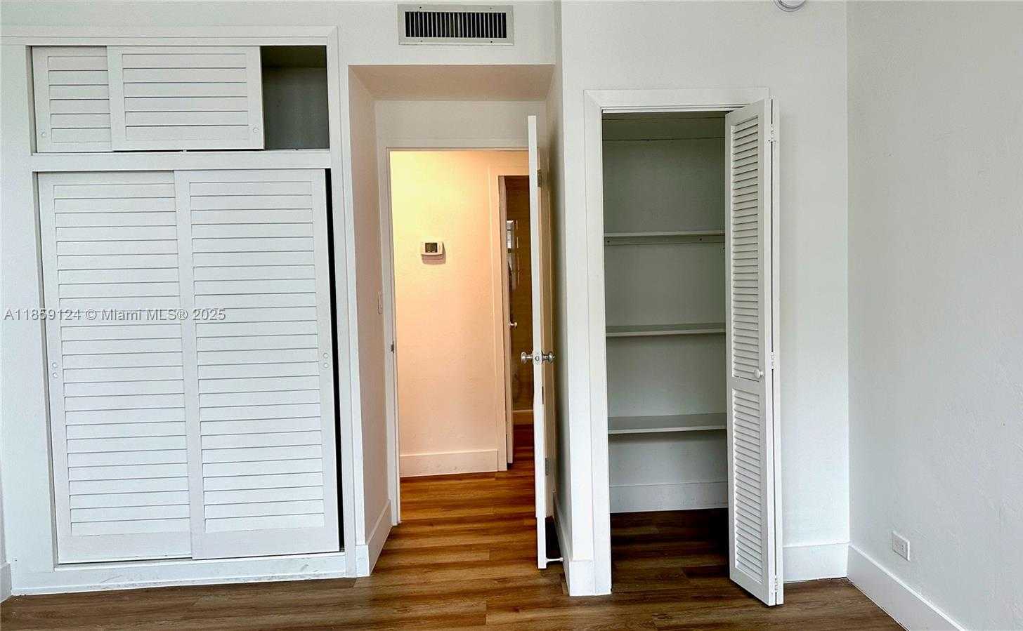 Small Image of 1408 BRICKELL BAY DR #907, Miami Number 19