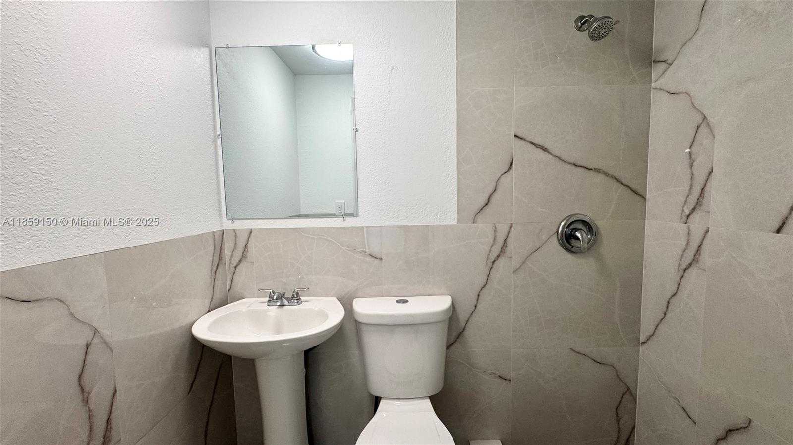 Small Image of 7619 ABBOTT AVE #10, Miami Beach Number 6