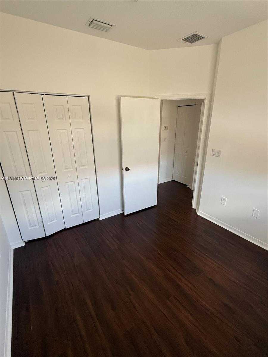 Small Image of 906 SOUTH WEST 143RD AVE #502, Pembroke Pines Number 3