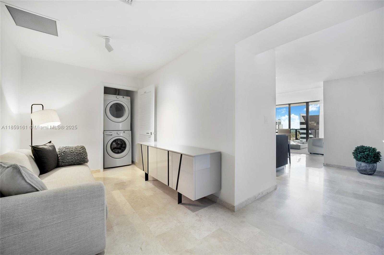 Small Image of 88 SOUTH WEST 7TH ST #1810, Miami Number 2