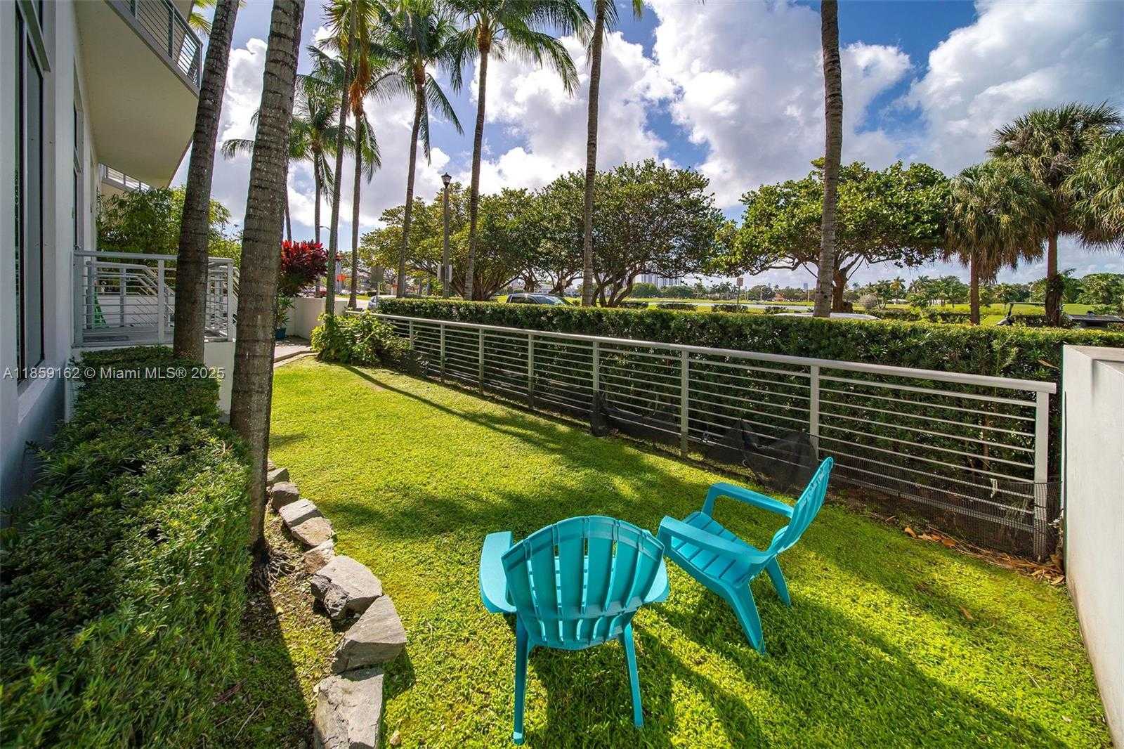 Small Image of 2001 MERIDIAN AVE #103, Miami Beach Number 26