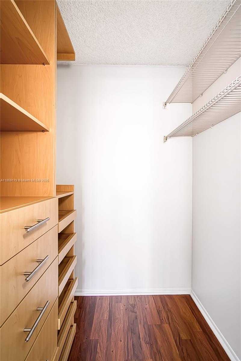 Small Image of 601 THREE ISLANDS BLVD #416, Hallandale Beach Number 21